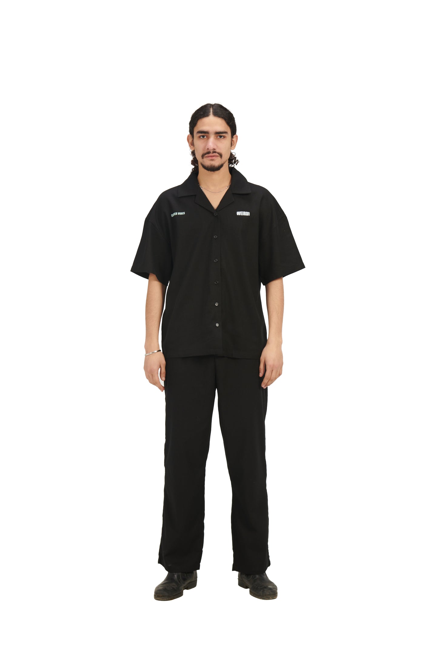 CLASSIC BLACK SHIRT