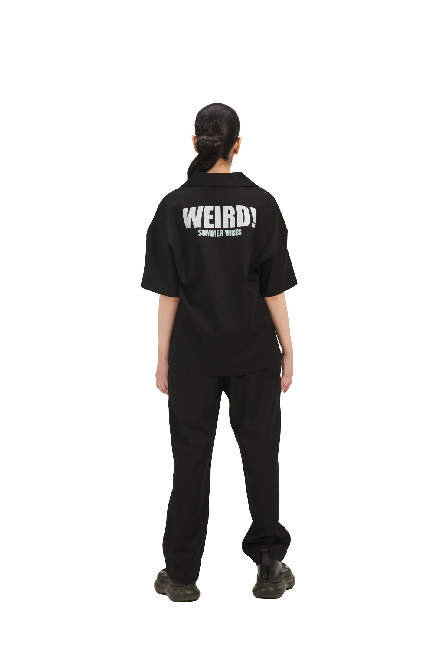 CLASSIC BLACK SHIRT