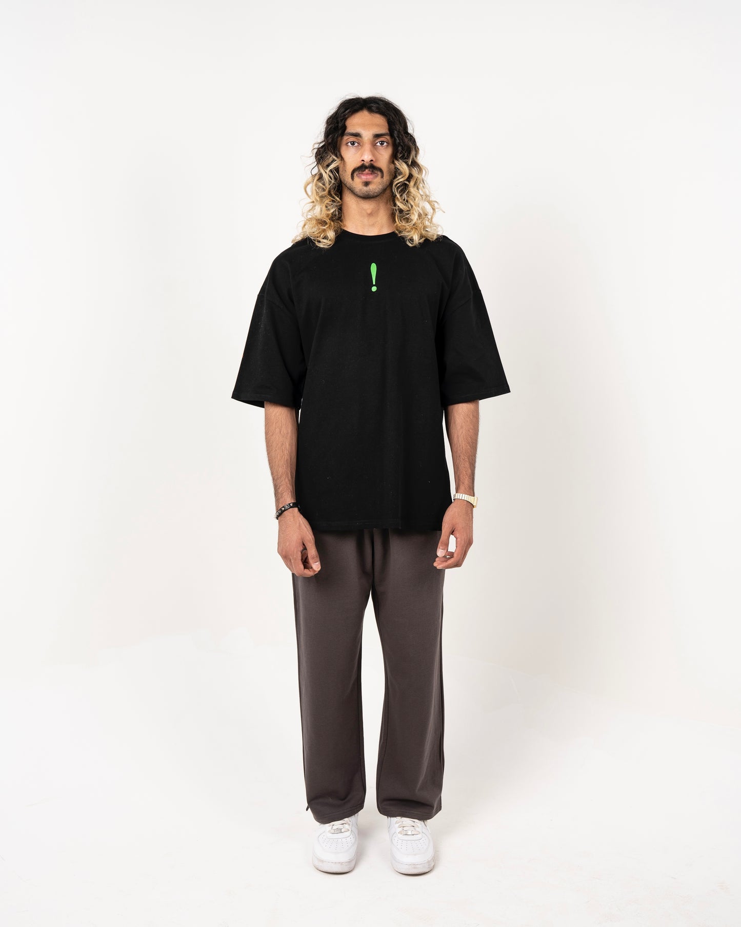 CLASSIC T-SHIRT - BLACK